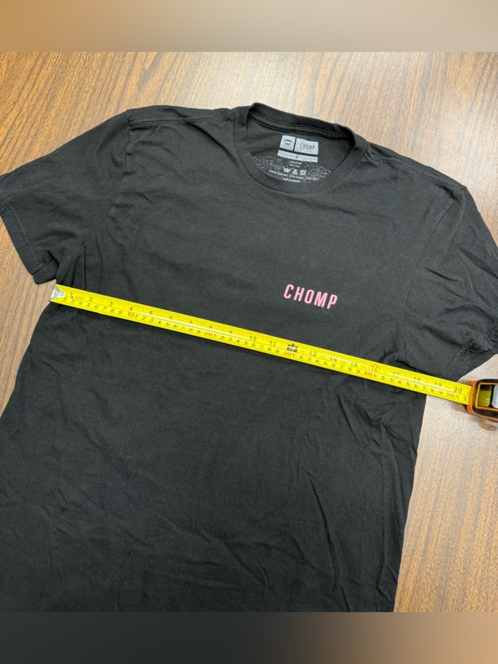 Chomp Sunset Undead Men's Black T-Shirt with Pink Graphic Mens Size Large - Picture 4 of 5